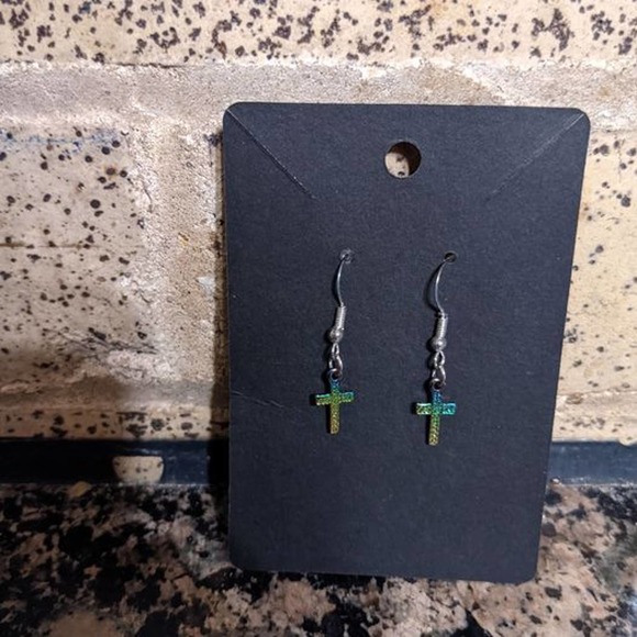 Cross dangle earrings - Picture 1 of 3